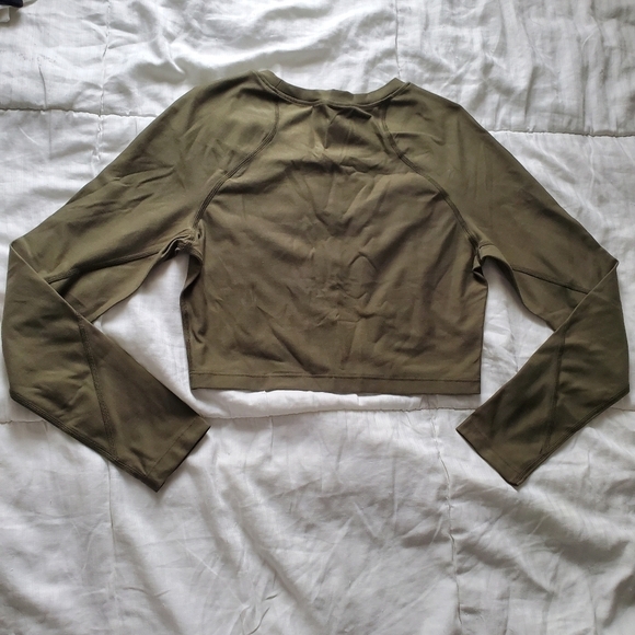 Alphalete Collective Crop Long Sleeve - Sage Green - Picture 8 of 9